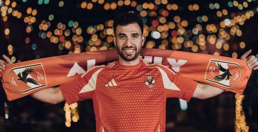 تريزيجيه يُفاجئ مشجعي الأهلي قبل التوجه إلى أمريكا تريزيجيه يُفاجئ مشجعي الأهلي قبل التوجه إلى أمريكا
