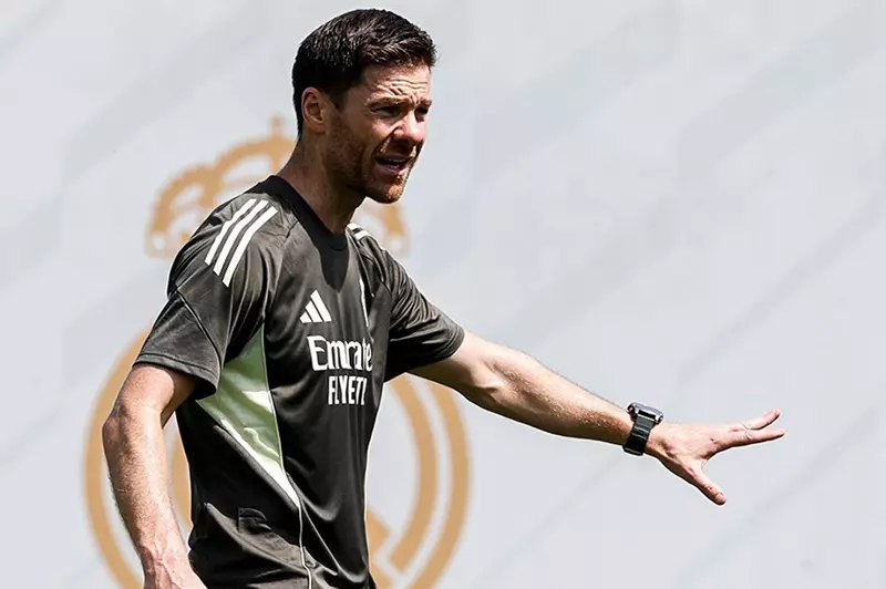 تشابي ألونسو: ريال مدريد يهدف إلى بلوغ نهائي كأس العالم للأندية تشابي ألونسو: ريال مدريد يهدف إلى بلوغ نهائي كأس العالم للأندية