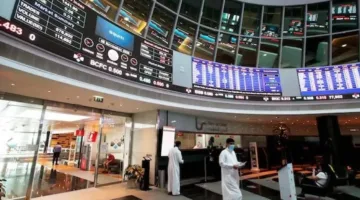 تصاعد التوتر بين إسرائيل وإيران يؤثر على أسواق الخليج… وعطلة أنقذت البعض في انتظار يوم الإثنين