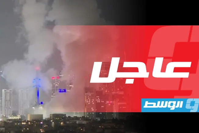 تصاعد الدخان فوق تل أبيب بعد إطلاق صواريخ من إيران تصاعد الدخان فوق تل أبيب بعد إطلاق صواريخ من إيران