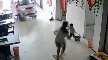 تصرف شجاع من طفلة صينية أنقذ حياة شقيقتها من حادث دهس (فيديو)
