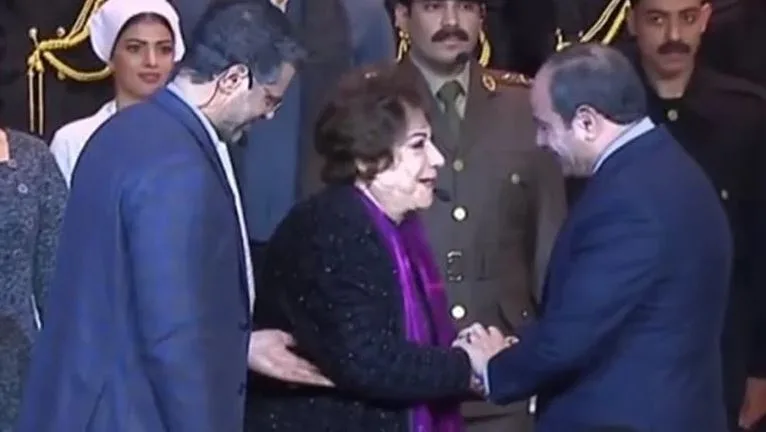 من جمال عبد الناصر إلى عبد الفتاح السيسي: محطات بارزة في علاقة سميحة أيوب برؤساء مصر من جمال عبد الناصر إلى عبد الفتاح السيسي: محطات بارزة في علاقة سميحة أيوب برؤساء مصر