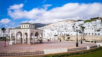 تطوان تبرز كوجهة سياحية جديدة للفرنسيين بعد انخفاض إقبالهم على مراكش.