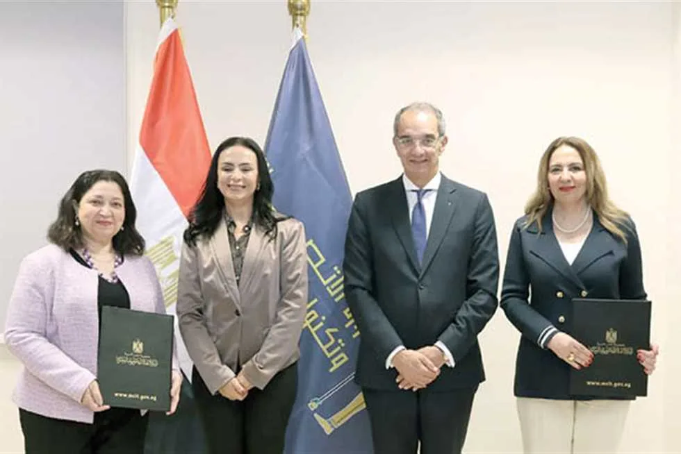 تعاون بين «الاتصالات» و«التضامن» لتحسين الرقمنة للجمعيات والمنظمات والاتحادات الأهلية