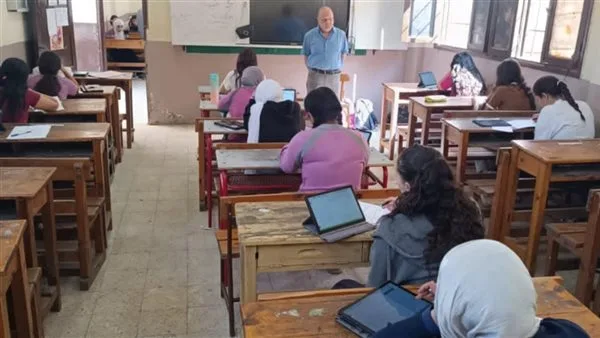تفاصيل توزيع الدرجات للصفين الأول والثاني الثانوي لعام 2025 في محافظة الجيزة وطريقة التقييم الجديدة تفاصيل توزيع الدرجات للصفين الأول والثاني الثانوي لعام 2025 في محافظة الجيزة وطريقة التقييم الجديدة
