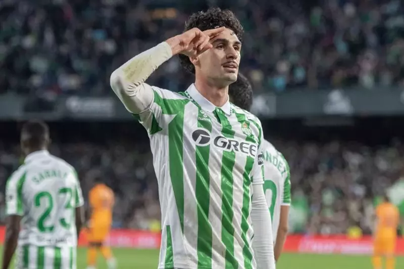 تقارير: أتلتيكو مدريد يوشك على التعاقد مع نجم ريال بيتيس تقارير: أتلتيكو مدريد يوشك على التعاقد مع نجم ريال بيتيس
