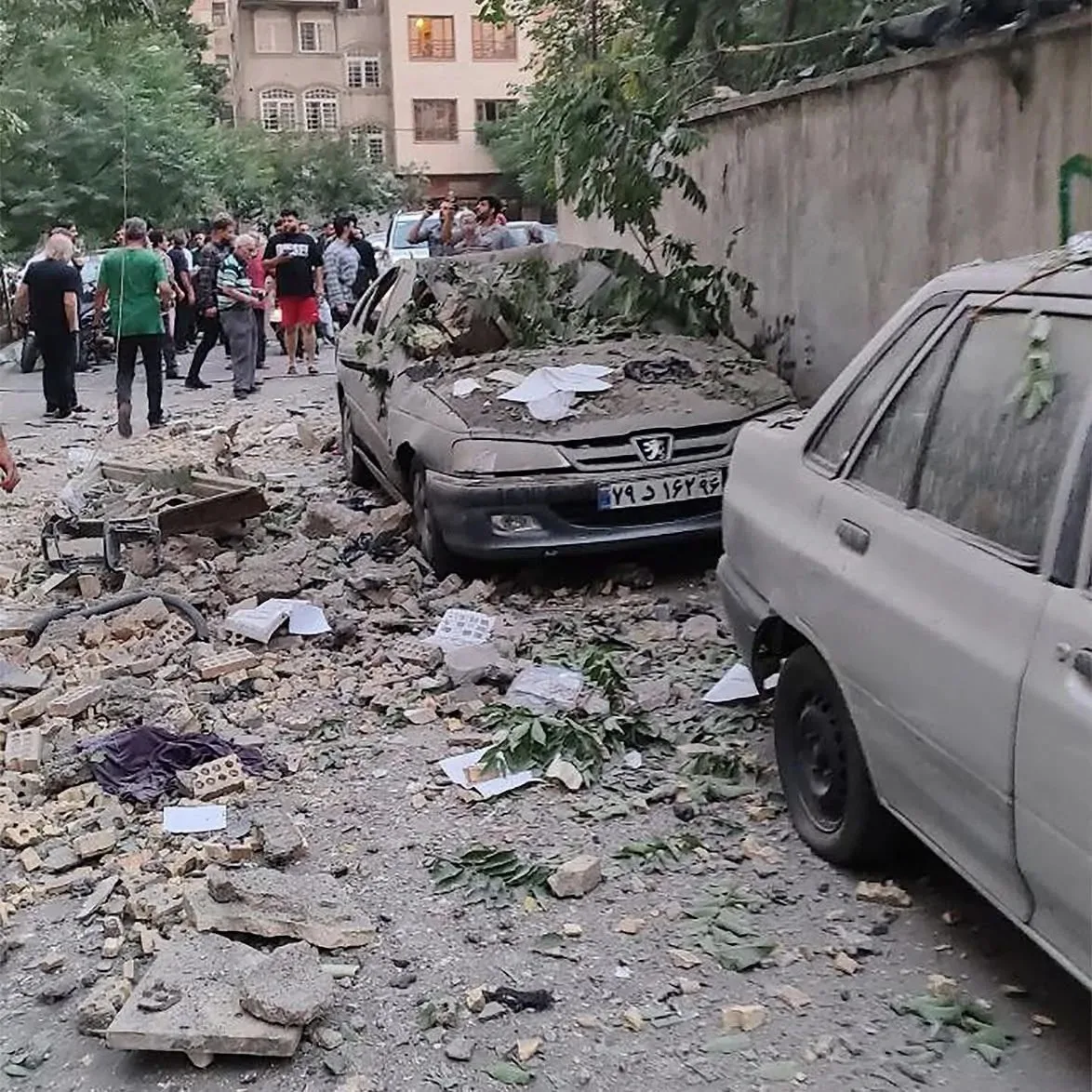 تقارير إيرانية: تفجير في قاعدة عسكرية بمنطقة كرمنشاه الغربية تقارير إيرانية: تفجير في قاعدة عسكرية بمنطقة كرمنشاه الغربية