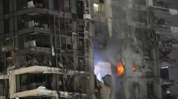 تقارير عبرية: وفاة 4 إسرائيليين جراء صاروخ إيراني في بيتح تكفا