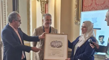 تقدير الشاعرة مريم الزرعوني بجائزة «إسكريديويندي» 2025 عن مجموعة شعرية بعنوان «لم يعد ذا أهمية»