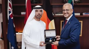 تقدير مبارك النيادي بحصوله على الوسام العسكري الأسترالي