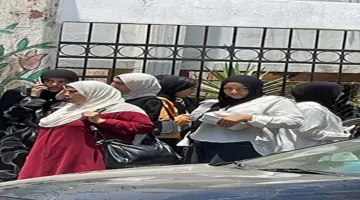تقديم الحلويات لطلاب شهادة الإعدادية في المنوفية