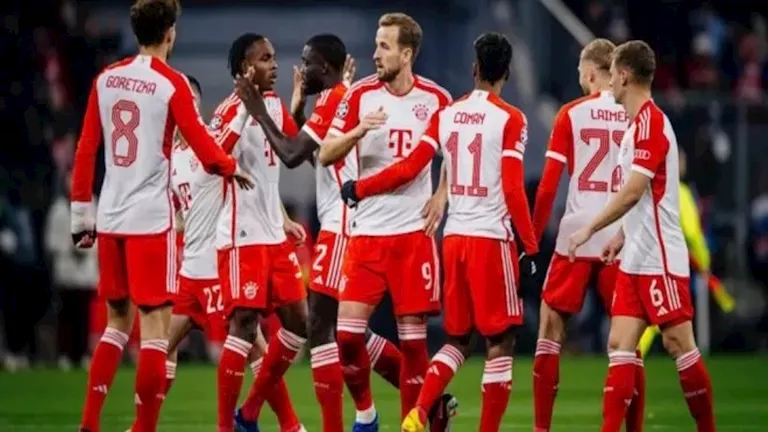 تكوين فريقي بايرن ميونخ وأوكلاند سيتي في بطولة كأس العالم للأندية تكوين فريقي بايرن ميونخ وأوكلاند سيتي في بطولة كأس العالم للأندية