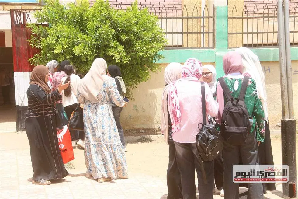 تنطلق غدًا: تفاصيل امتحانات الثانوية العامة 2025 لمختلف المواد في الشعبتين تنطلق غدًا: تفاصيل امتحانات الثانوية العامة 2025 لمختلف المواد في الشعبتين