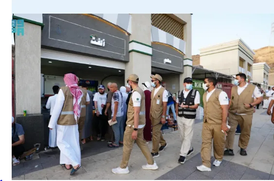 “تنظيف بيتي”.. حملة لتدعيم الرقابة الصحية ورفع مستوى الوعي في مشعر منى
08 يونيو 2025 | 06:40 مساءً “تنظيف بيتي”.. حملة لتدعيم الرقابة الصحية ورفع مستوى الوعي في مشعر منى
08 يونيو 2025 | 06:40 مساءً