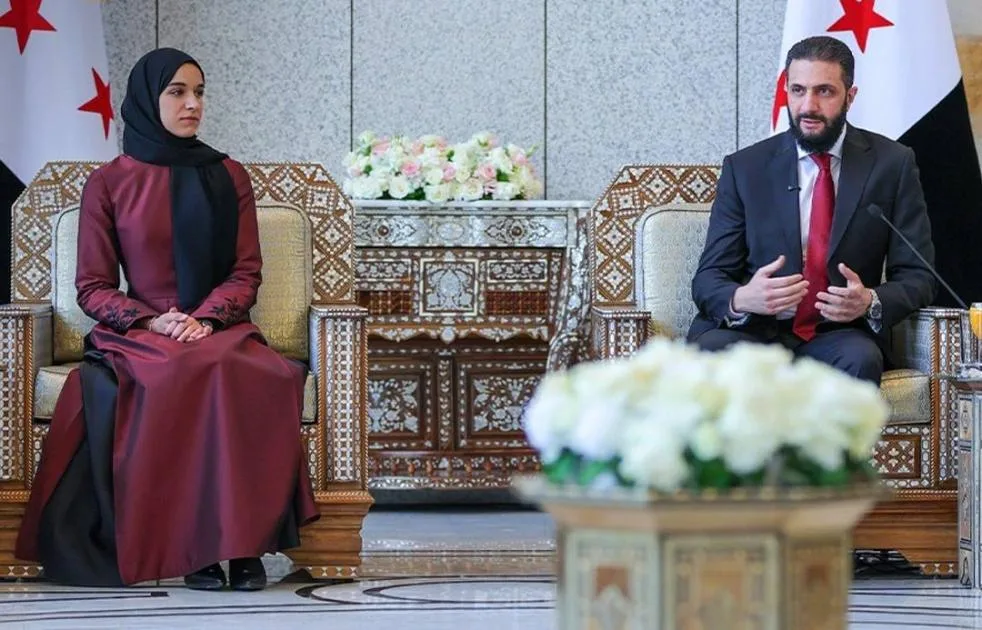 تنقل بين 49 منزلًا: أحمد الشرع يروي تفاصيل حياته الزوجية تنقل بين 49 منزلًا: أحمد الشرع يروي تفاصيل حياته الزوجية
