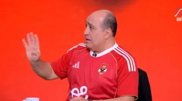 تهديد واضح.. إكرامي ينذر مهيب بالانسحاب من البرنامج بسبب قميص الأهلي (فيديو)