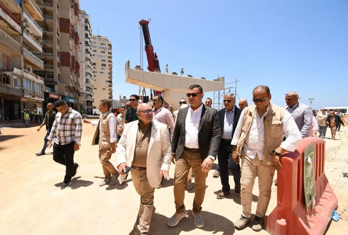 توجيهات وزير الإسكان بشأن تجميل واجهات المباني على كورنيش الإسكندرية توجيهات وزير الإسكان بشأن تجميل واجهات المباني على كورنيش الإسكندرية