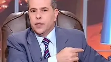 توفيق عكاشة ينتقد مستخدمي «السوشيال ميديا»: «تحلَّ بالراحة وابتعد عن العنطزات وأجواء الصراع.. رحم الله السادات»