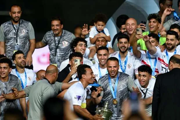 توقيت اعتزال محمد عبدالشافي بعد احتفاله بفوز كأس مصر توقيت اعتزال محمد عبدالشافي بعد احتفاله بفوز كأس مصر