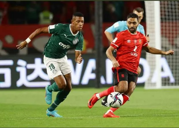 توقيت لقاء الأهلي مع بالميراس البرازيلي في الجولة الثانية من بطولة كأس العالم توقيت لقاء الأهلي مع بالميراس البرازيلي في الجولة الثانية من بطولة كأس العالم