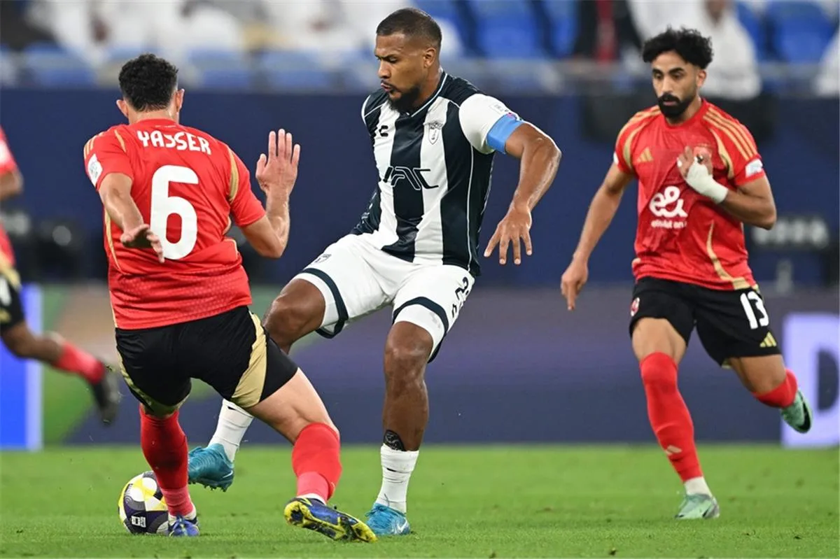 توقيت مباراة الأهلي وبارشوكا الودية اليوم والقناة التي ستبثها والمعلق عليها