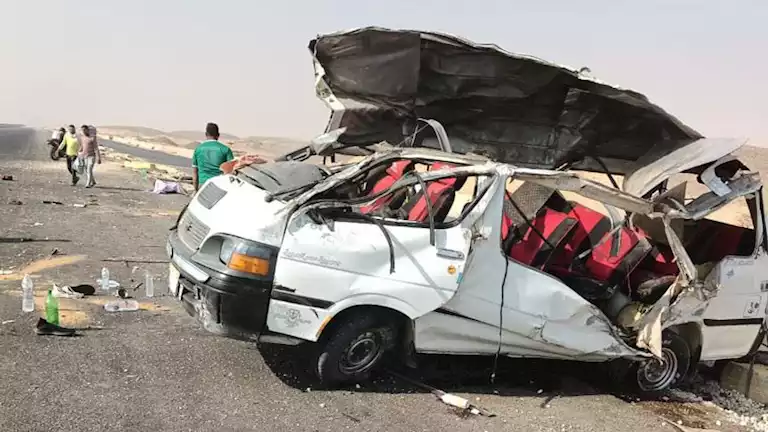 ثمانية مصابين جراء انقلاب ميكروباص على كوبرى الفحص في بنها