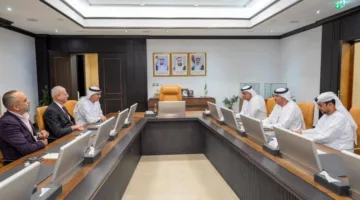 جامعة العين و«البلدية» تعززان المشاريع المجتمعية