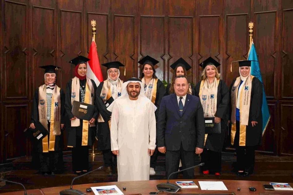 جامعتا “حمدان الذكية” و”الإسكندرية” تحتفلان بتخرج أول مجموعة من حاملي درجة الماجستير المشتركة جامعتا “حمدان الذكية” و”الإسكندرية” تحتفلان بتخرج أول مجموعة من حاملي درجة الماجستير المشتركة