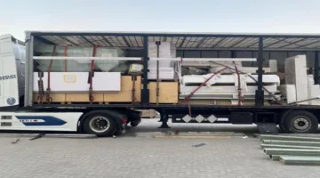 جمارك رأس الخيمة تبدأ أول شحنة عبور بري بنظام تير «TIR» إلى بولندا