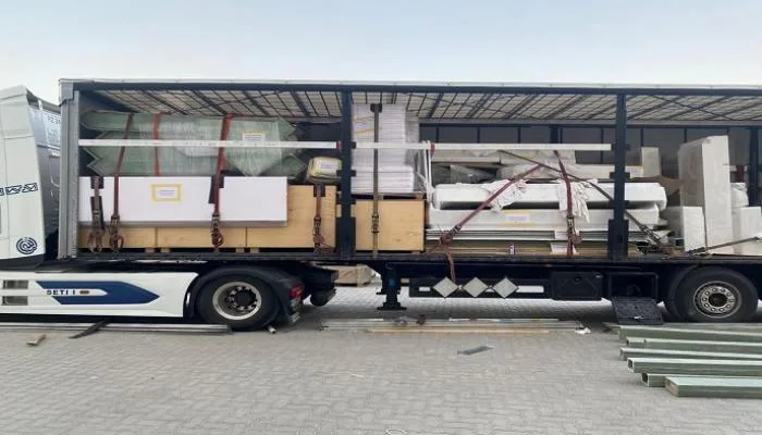جمارك رأس الخيمة تبدأ أول شحنة عبور بري بنظام تير «TIR» إلى بولندا جمارك رأس الخيمة تبدأ أول شحنة عبور بري بنظام تير «TIR» إلى بولندا