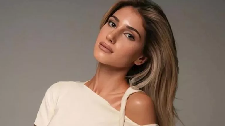 جمالها مذهل.. البلوجر شيرين بيوتي تتألق بإطلالة رائعة في حفل الحناء جمالها مذهل.. البلوجر شيرين بيوتي تتألق بإطلالة رائعة في حفل الحناء