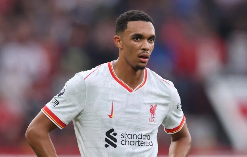 جماهير ليفربول تهزأ بأرنولد بسبب مباراة ريال مدريد جماهير ليفربول تهزأ بأرنولد بسبب مباراة ريال مدريد