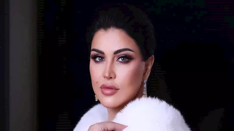 جومانا مراد تأسر الأنظار بفستان جريء وشفاف في ظهورها الأخير جومانا مراد تأسر الأنظار بفستان جريء وشفاف في ظهورها الأخير