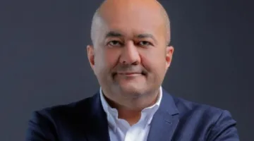 جون سعد: اكتشف الرئيس التنفيذي الجديد لمجموعة كونتكت المالية القابضة.