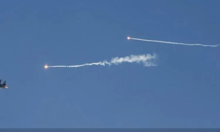جيش الاحتلال الإسرائيلي يُعلن عن التصدي لسبع طائرات مسيرة جيش الاحتلال الإسرائيلي يُعلن عن التصدي لسبع طائرات مسيرة
