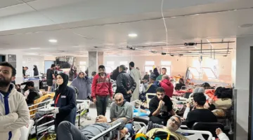 جيش الاحتلال يطلق قنابل على الطائرات المسيّرة فوق مستشفى شهداء الأقصى