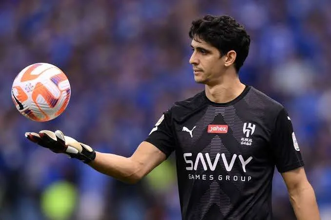 حارس الهلال يحدد التشكيلة المثالية لمنتخب أفريقيا حارس الهلال يحدد التشكيلة المثالية لمنتخب أفريقيا