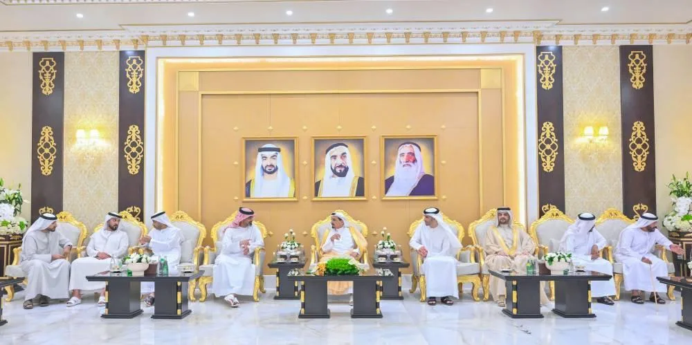 حاكم عجمان وولي عهده يواصلان تلقي التهاني بمناسبة عيد الأضحى