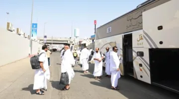 حجاج الإمارات يتوجهون إلى مشعر منى استعداداً ليوم التروية.