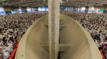 حجاج القرعة يستمرون في رمي الجمرات خلال اليوم الثاني من أيام التشريق