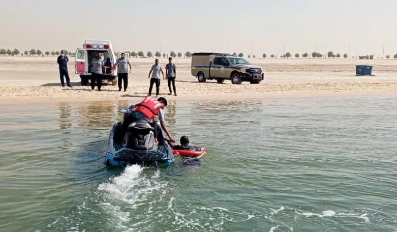 حرس الحدود ينقذ شخصًا من الغرق في ينبع حرس الحدود ينقذ شخصًا من الغرق في ينبع