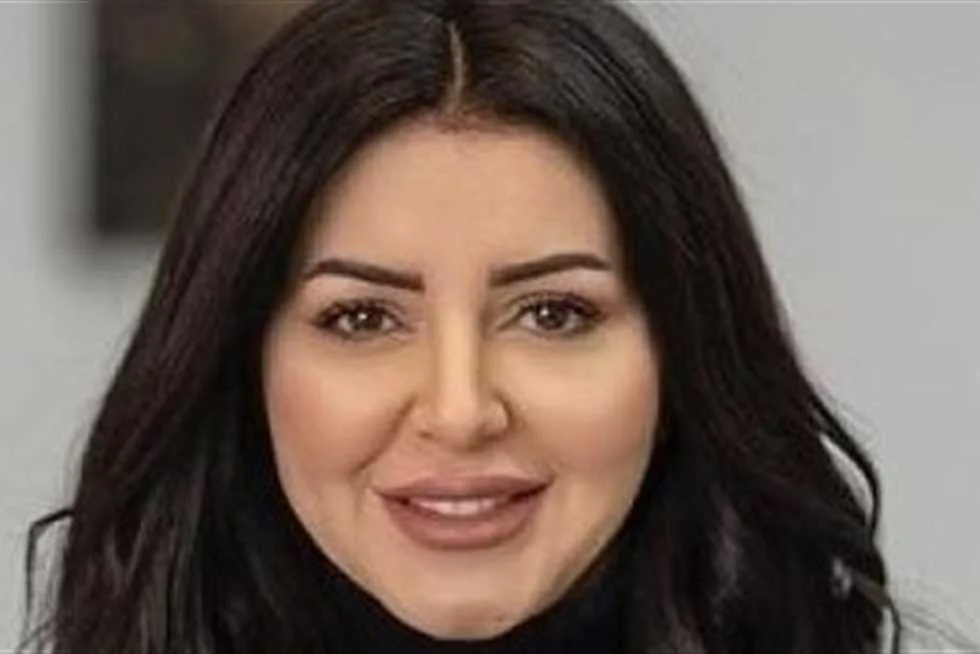 «حزينة لرحيلك».. سوار النجار تعبر عن أسفها لفقدان أختها إيناس «حزينة لرحيلك».. سوار النجار تعبر عن أسفها لفقدان أختها إيناس
