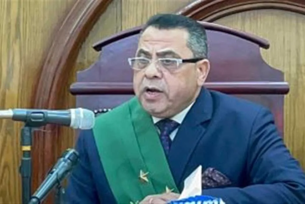 حكم السجن المؤبد على متهم بخطف طفلة واعتداء عليها في الشرقية حكم السجن المؤبد على متهم بخطف طفلة واعتداء عليها في الشرقية