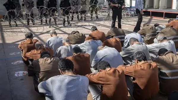 حماس تطالب بالتحرك لإنقاذ المعتقلين الفلسطينيين من التعذيب في سجون الاحتلال حماس تطالب بالتحرك لإنقاذ المعتقلين الفلسطينيين من التعذيب في سجون الاحتلال