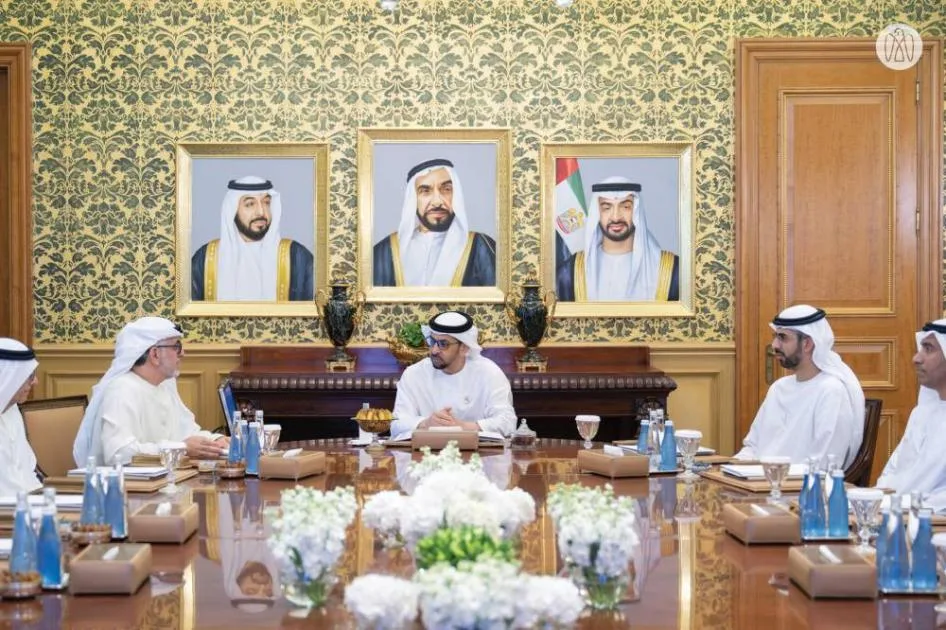 حمدان بن زايد: «الهلال الأحمر» عزز مبادئ الرحمة والتعاون والتآزر المجتمعي حمدان بن زايد: «الهلال الأحمر» عزز مبادئ الرحمة والتعاون والتآزر المجتمعي