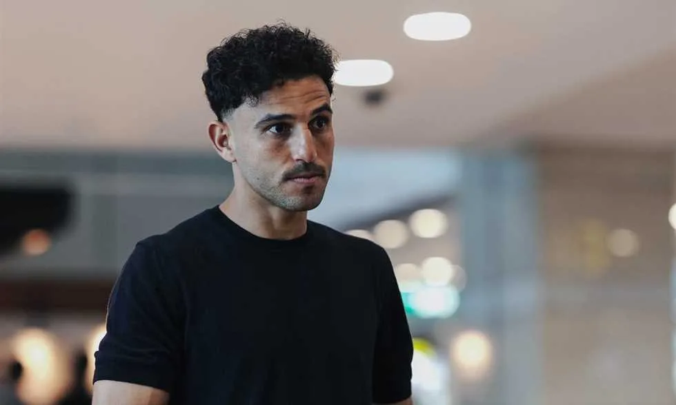 حمدي فتحي: أكن الاحترام لميسي ولا أشعر بالخوف منه.. أتطلع لمواجهة ريال مدريد مرة أخرى حمدي فتحي: أكن الاحترام لميسي ولا أشعر بالخوف منه.. أتطلع لمواجهة ريال مدريد مرة أخرى