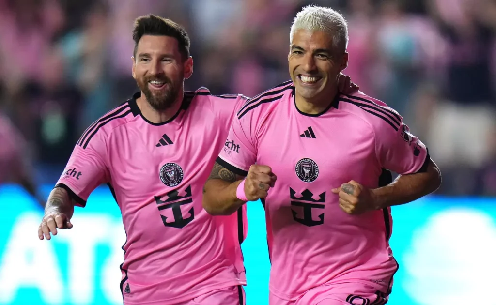 حمدي فتحي: لا أهاب ميسي وأرغب في الانتقام من ريال مدريد حمدي فتحي: لا أهاب ميسي وأرغب في الانتقام من ريال مدريد