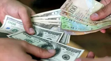 حملة شاملة في فنزويلا لمكافحة تداول الدولار في السوق السوداء
