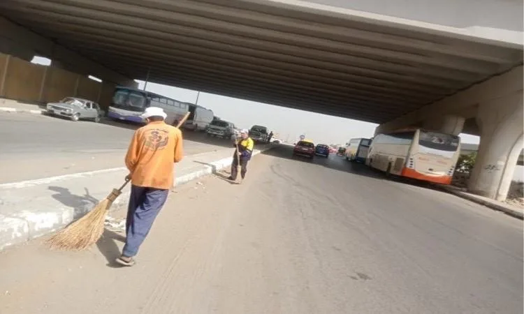 حملة شاملة لتنظيف شوارع حلوان تحت إشراف مهندسي شركة النظافة حملة شاملة لتنظيف شوارع حلوان تحت إشراف مهندسي شركة النظافة