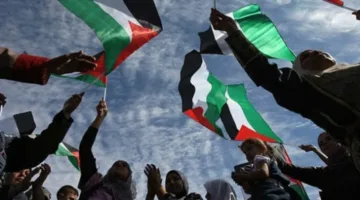 حول التحديات التاريخية والسياسية لمبادرة إقامة الدولة الفلسطينية